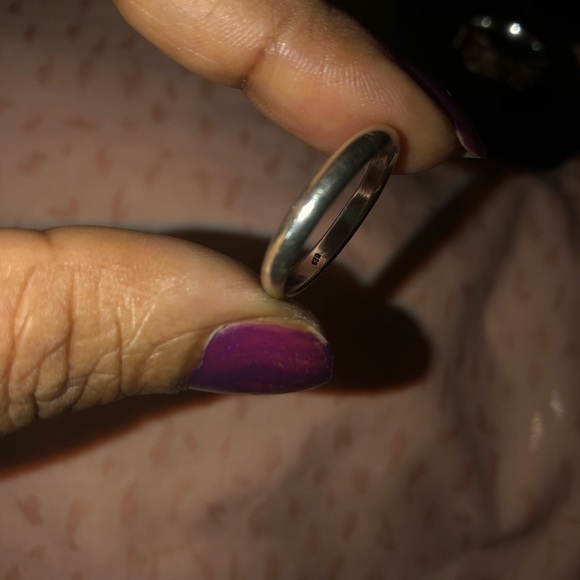 Wedding Band - Mens preowned in good condition - Picture 2 of 4